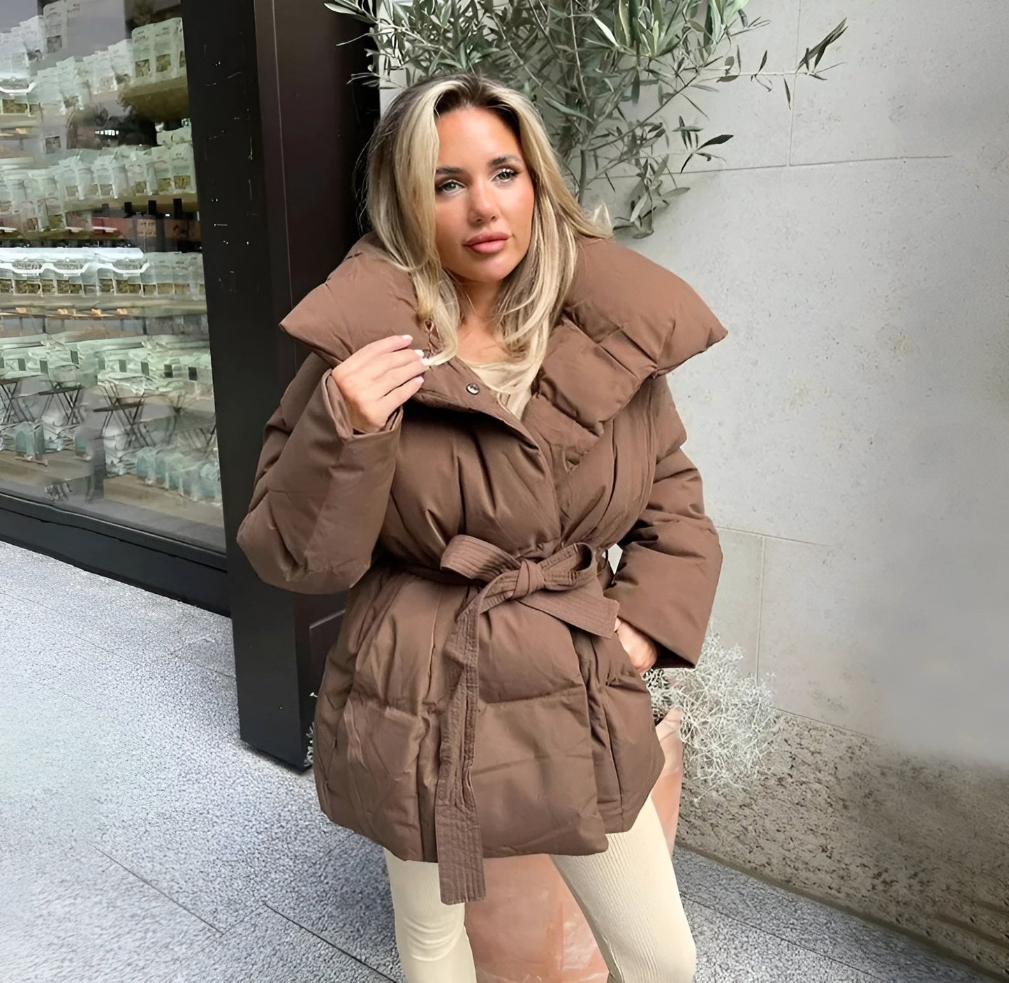 ABRIGO DE INVIERNO ELEGANTE — SIÉNTETE CHIC Y CÓMODA