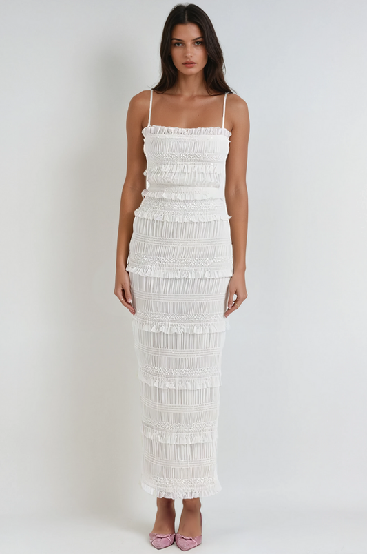 VESTIDO ELEGANTE Y LIGERO — EL VESTIDO QUE ACOMPAÑA TUS MOVIMIENTOS CON GRACIA