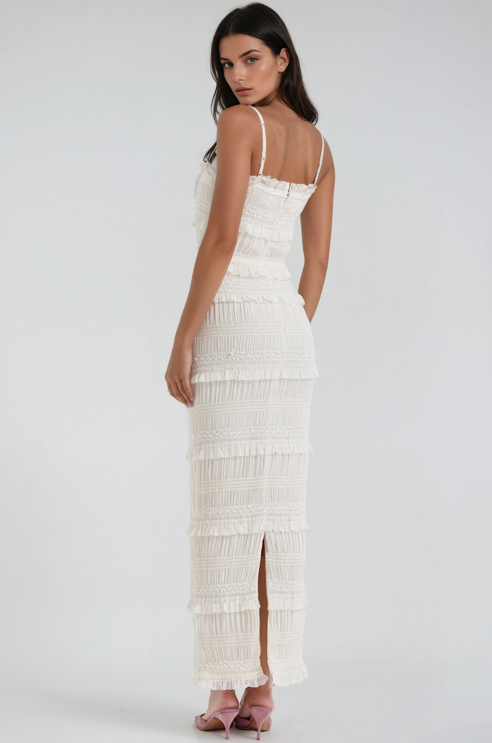 VESTIDO ELEGANTE Y LIGERO — EL VESTIDO QUE ACOMPAÑA TUS MOVIMIENTOS CON GRACIA