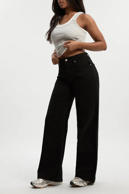 VAQUERO NEGRO — LA ELEGANCIA ATEMPORAL QUE NUNCA FALLA