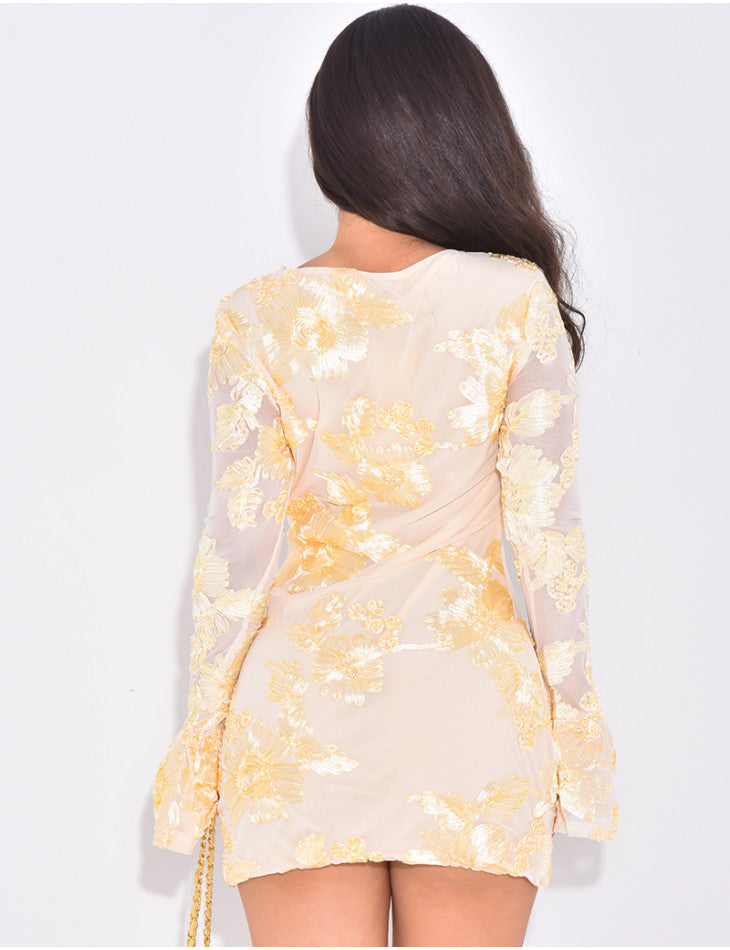 VESTIDO FLORAL — ELEGANCIA Y AUDACIA